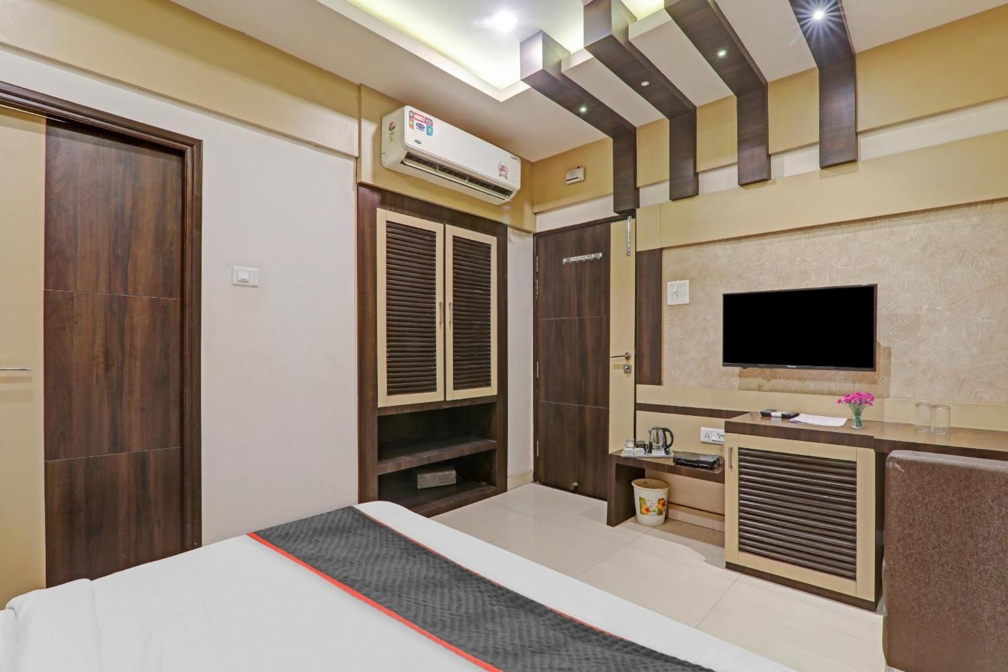 קאנפור Townhouse 1182 Hotel Tirupati Galaxy מראה חיצוני תמונה