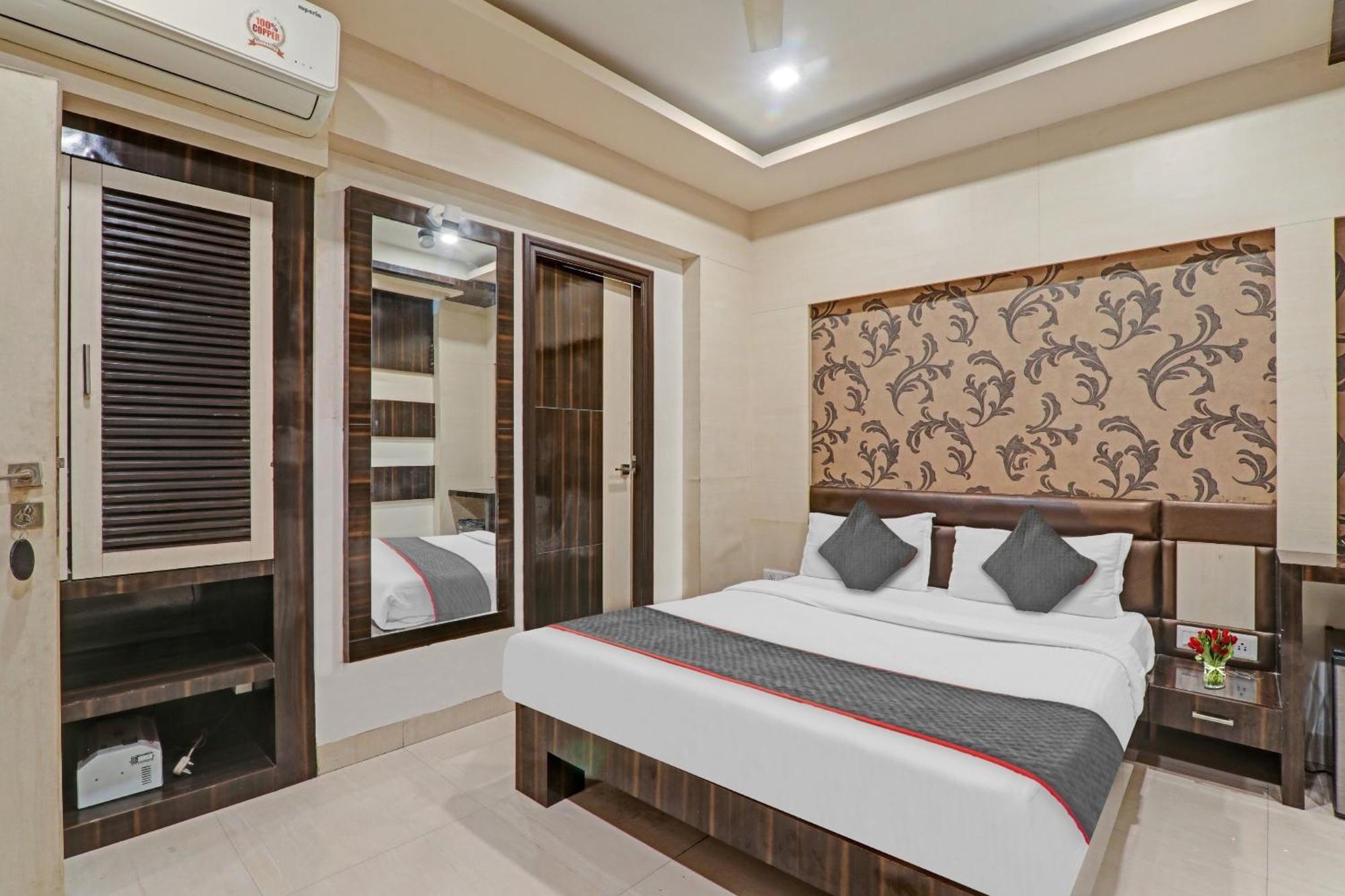 קאנפור Townhouse 1182 Hotel Tirupati Galaxy מראה חיצוני תמונה